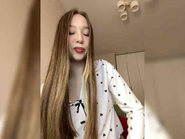 sashhhkino Live Webcam on BongaCams
