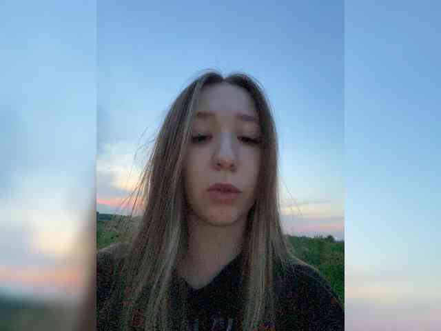 Модель: sashhhkino