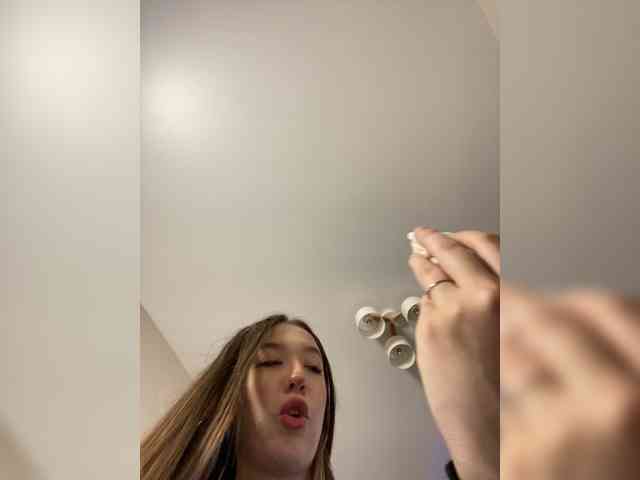 sashhhkino Live Webcam on BongaCams