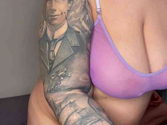 MarinaShalavina webcam