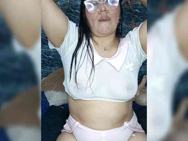 katerinjones--11 webcam