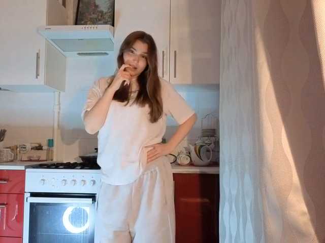 ChristiaPettet's BongaCams show and profile