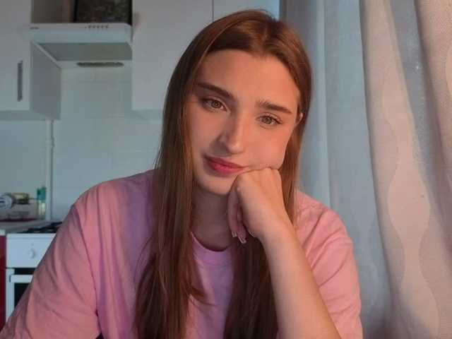 ChristiaPettet live cam on BongaCams