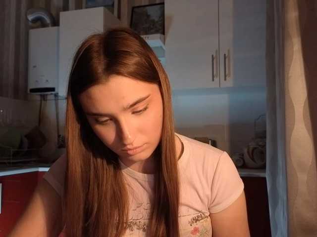 ChristiaPettet's BongaCams show and profile