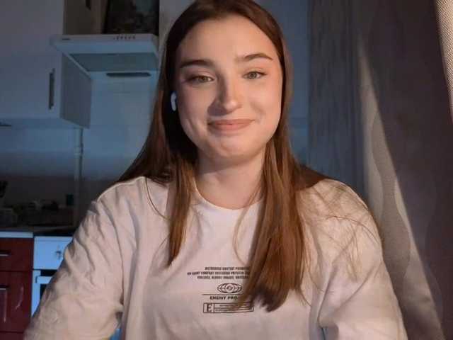 ChristiaPettet's BongaCams show and profile