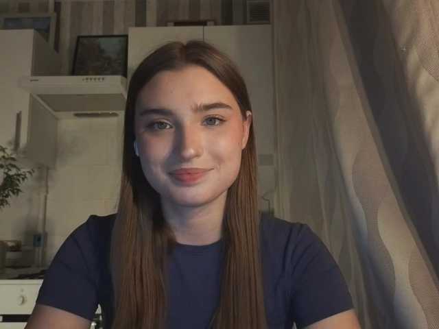 Sex chat gratuit in direct cu ChristiaPettet pe BongaCams