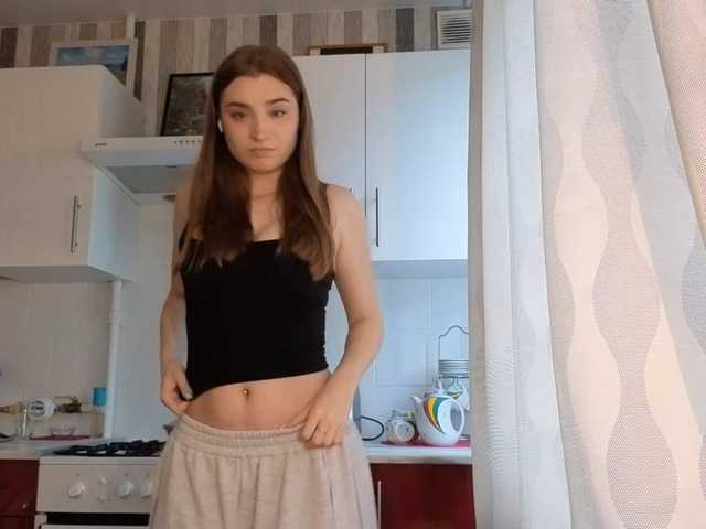 ChristiaPettet's BongaCams show and profile