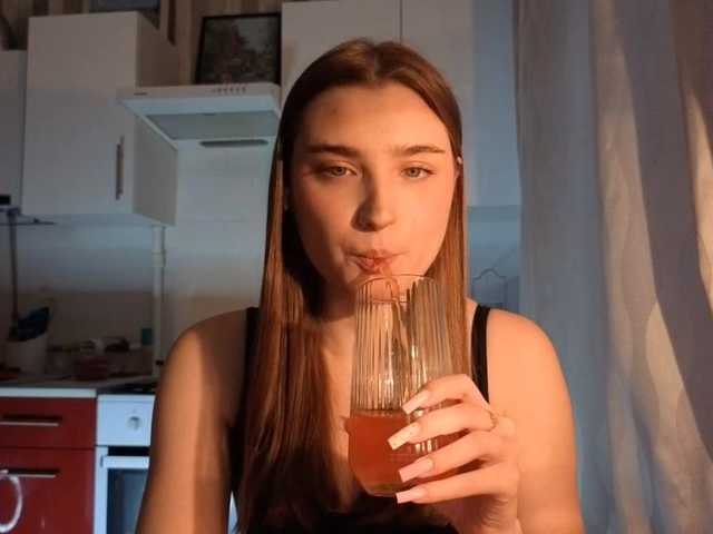 ChristiaPettet's BongaCams show and profile