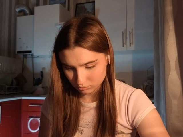 ChristiaPettet's BongaCams show and profile