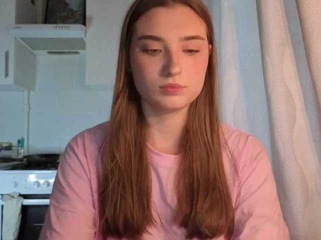 ChristiaPettet live cam