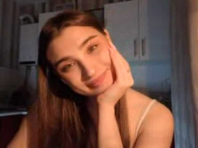 ChristiaPettet's BongaCams show and profile