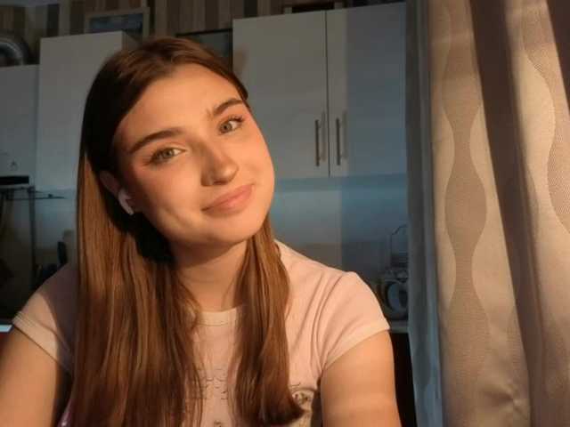 ChristiaPettet's BongaCams show and profile