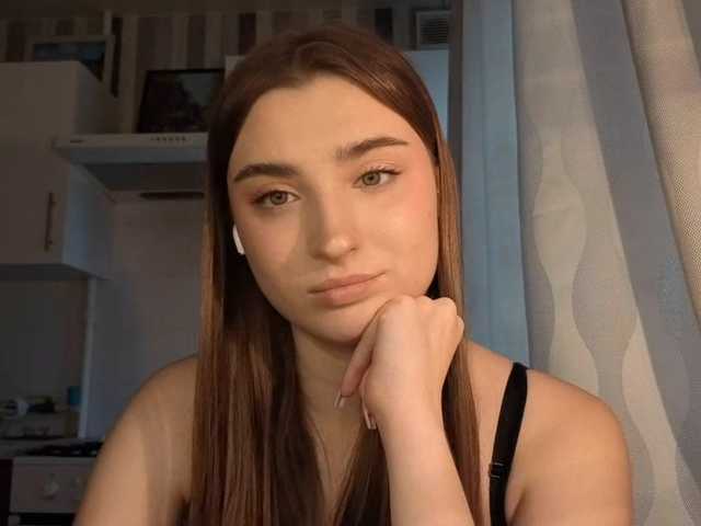ChristiaPettet's BongaCams show and profile