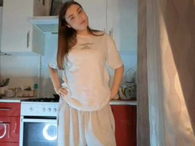 ChristiaPettet's BongaCams show and profile