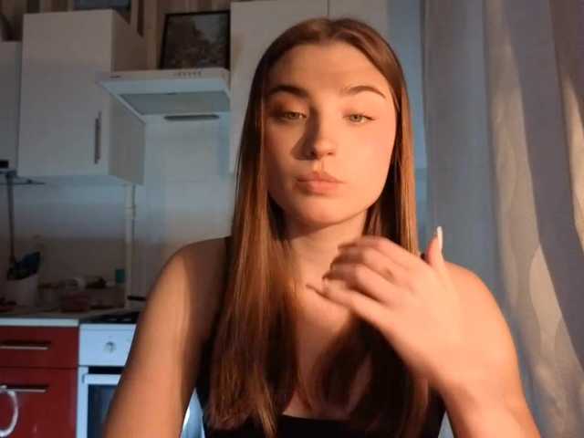 ChristiaPettet's BongaCams show and profile