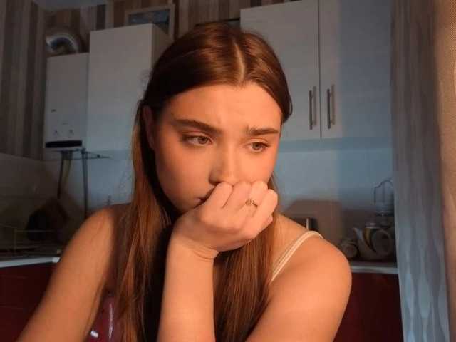 ChristiaPettet's BongaCams show and profile