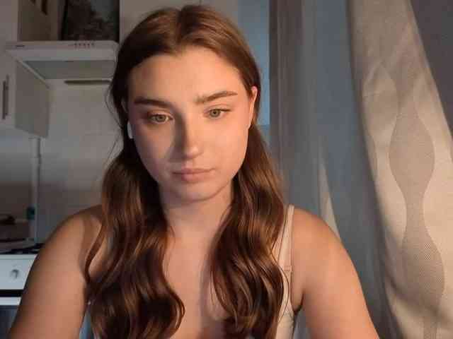 ChristiaPettet webcam