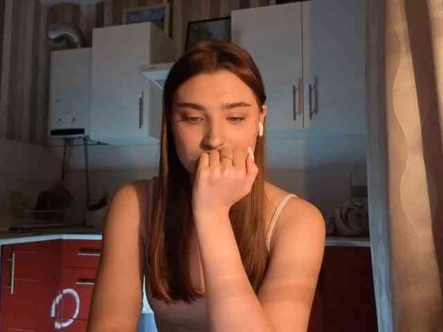 ChristiaPettet webcam