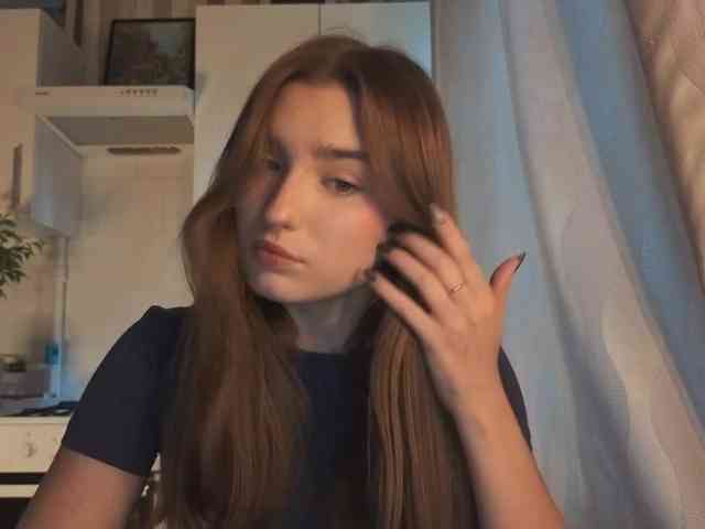 ChristiaPettet webcam