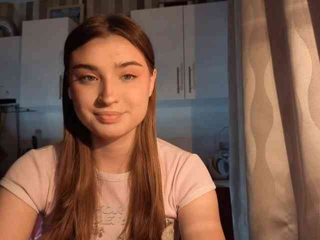 ChristiaPettet webcam