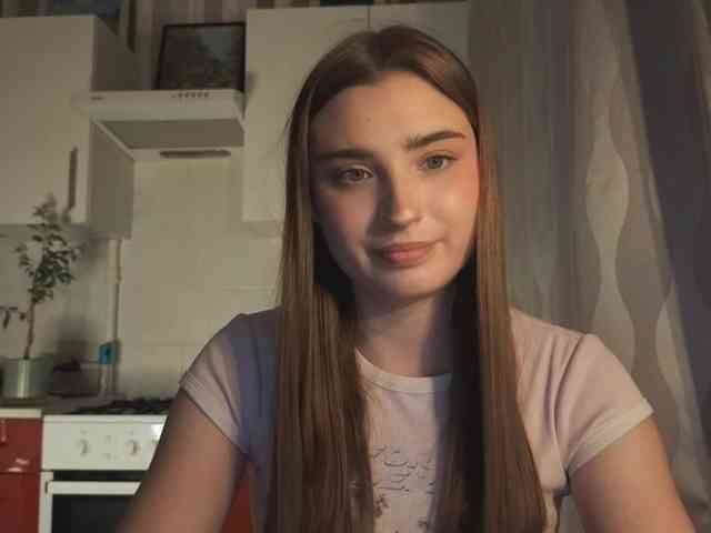 ChristiaPettet webcam