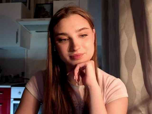 ChristiaPettet webcam