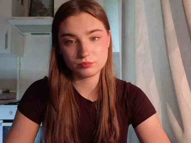 ChristiaPettet webcam