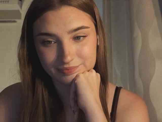 ChristiaPettet webcam