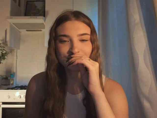 ChristiaPettet webcam