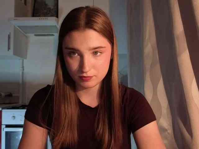 ChristiaPettet webcam
