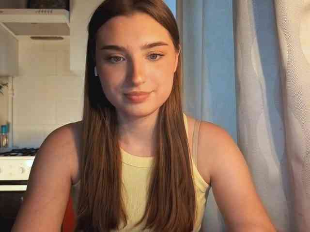 ChristiaPettet webcam