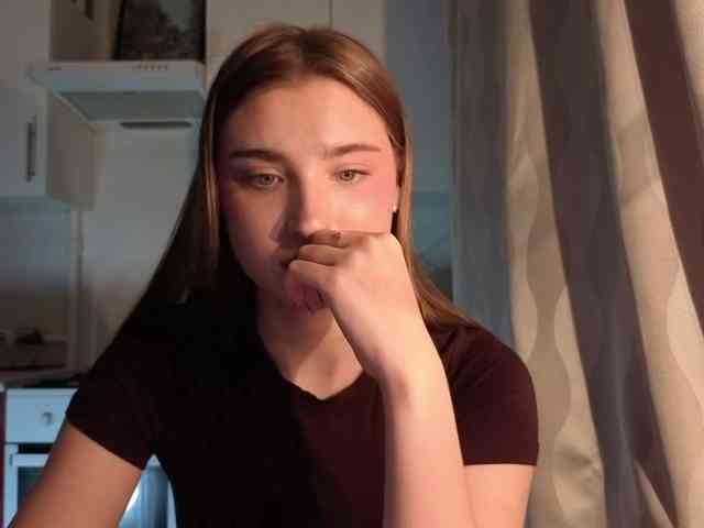 ChristiaPettet webcam