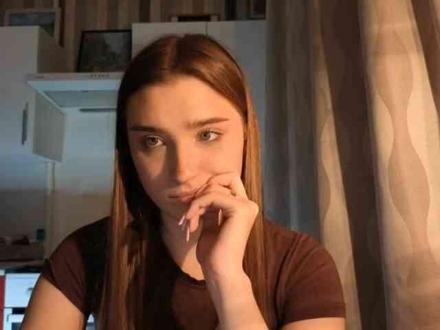 ChristiaPettet webcam