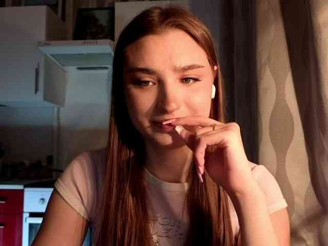 ChristiaPettet webcam