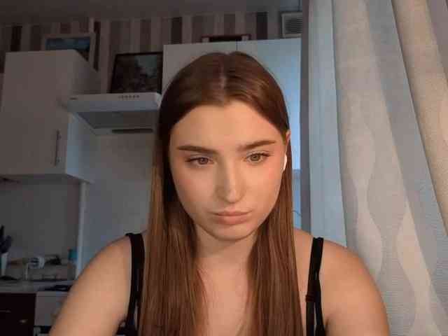 ChristiaPettet webcam