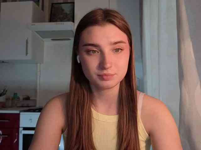 ChristiaPettet webcam