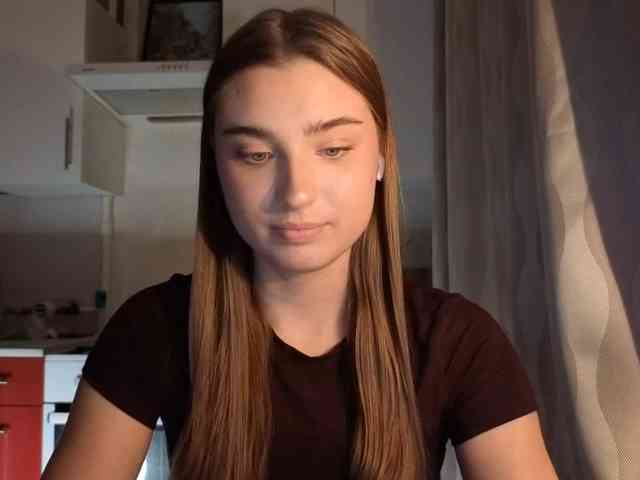 ChristiaPettet webcam