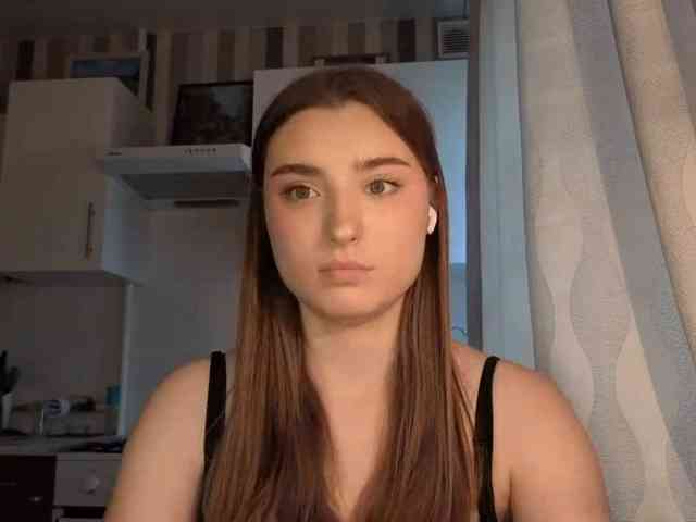 ChristiaPettet webcam