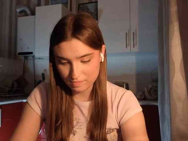 ChristiaPettet webcam