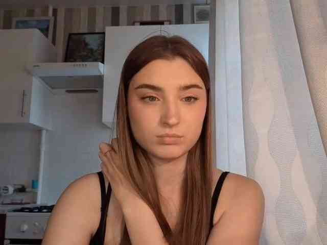 ChristiaPettet webcam