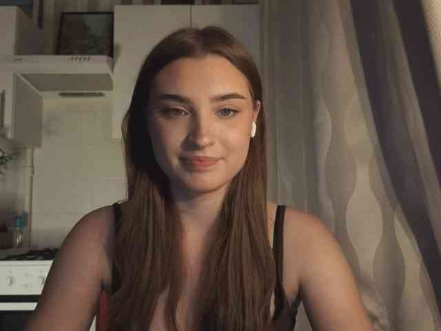 ChristiaPettet webcam