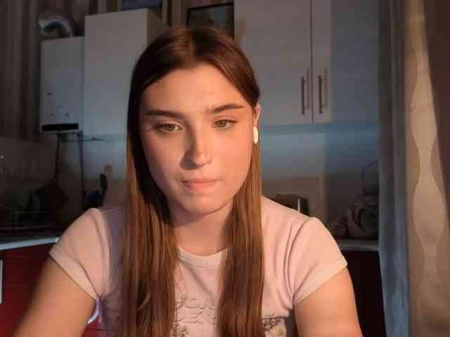 ChristiaPettet webcam