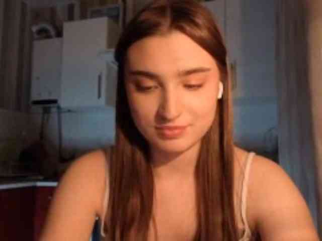 ChristiaPettet webcam