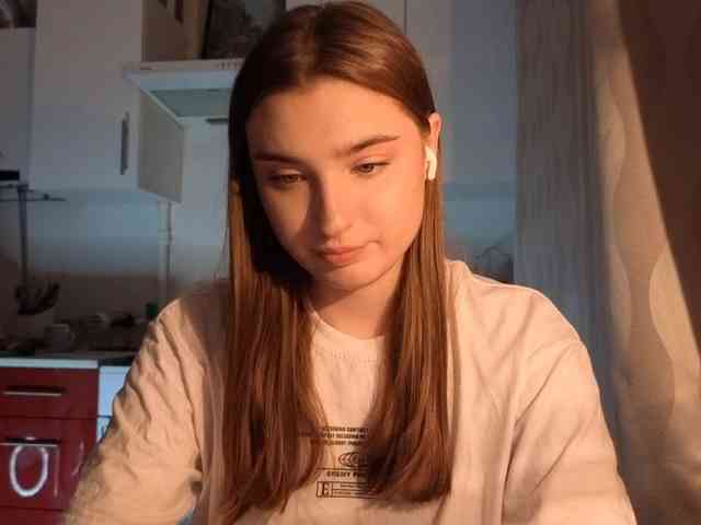 ChristiaPettet webcam