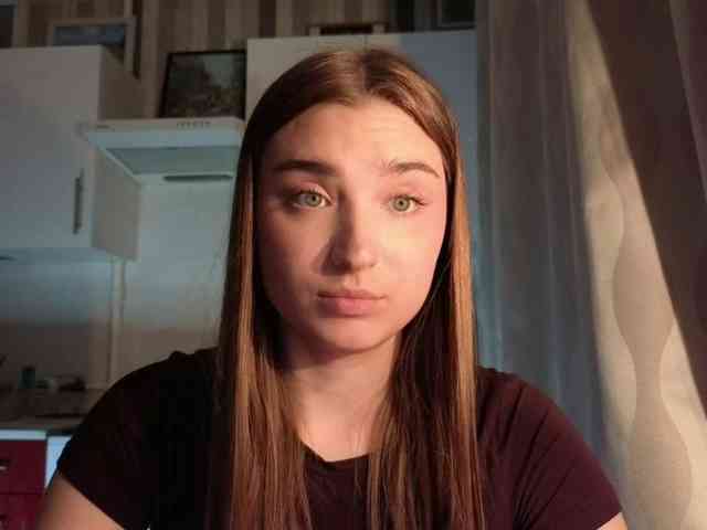ChristiaPettet webcam