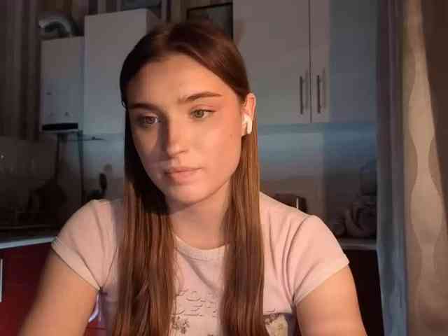 ChristiaPettet webcam