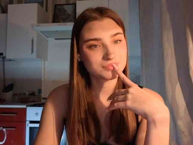 ChristiaPettet webcam