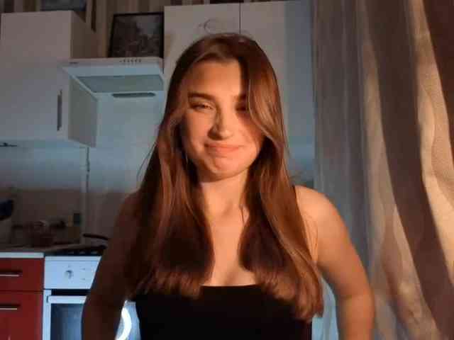 ChristiaPettet webcam