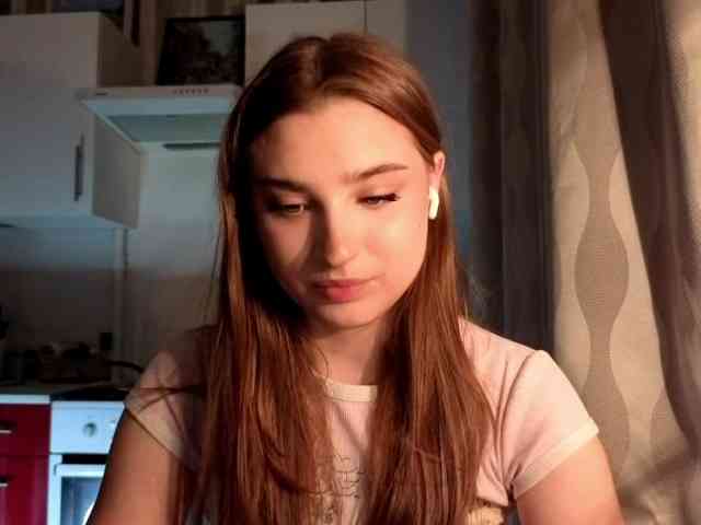 ChristiaPettet webcam