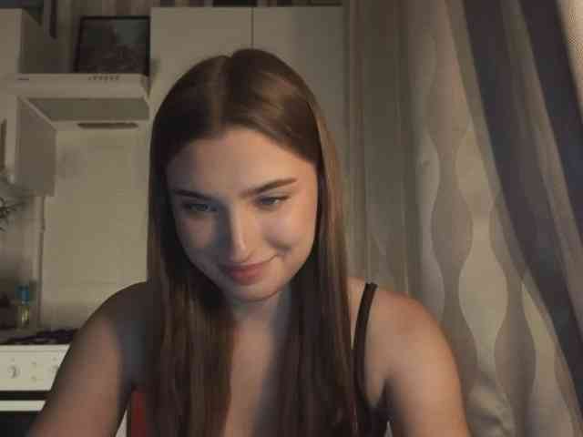 ChristiaPettet webcam